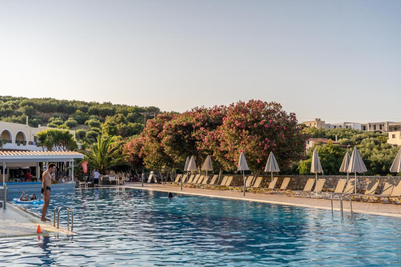 Almyrida Village & Waterpark Екстер'єр фото